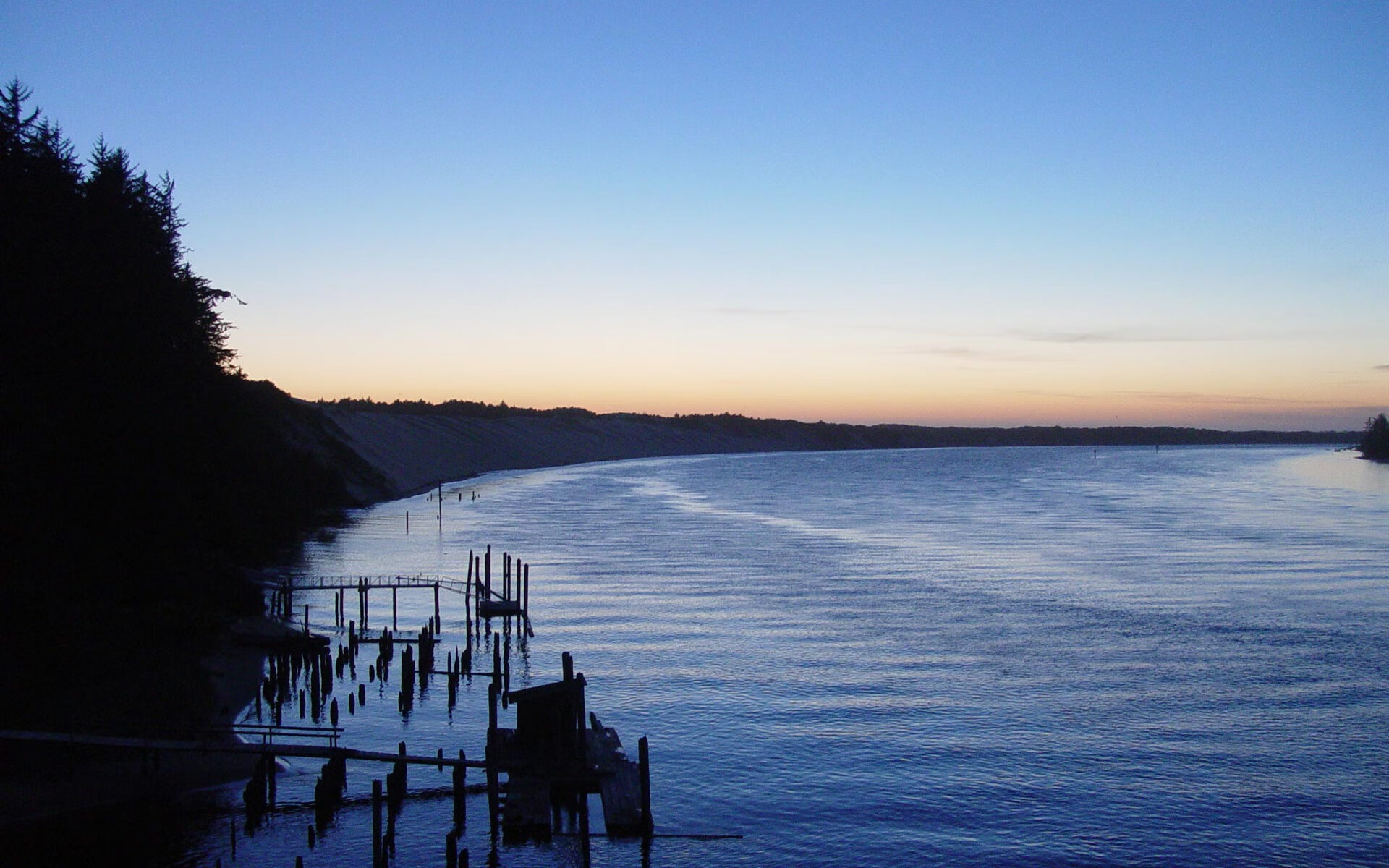 哈利伯顿,一个人校准时间,国王队全体在末节发条