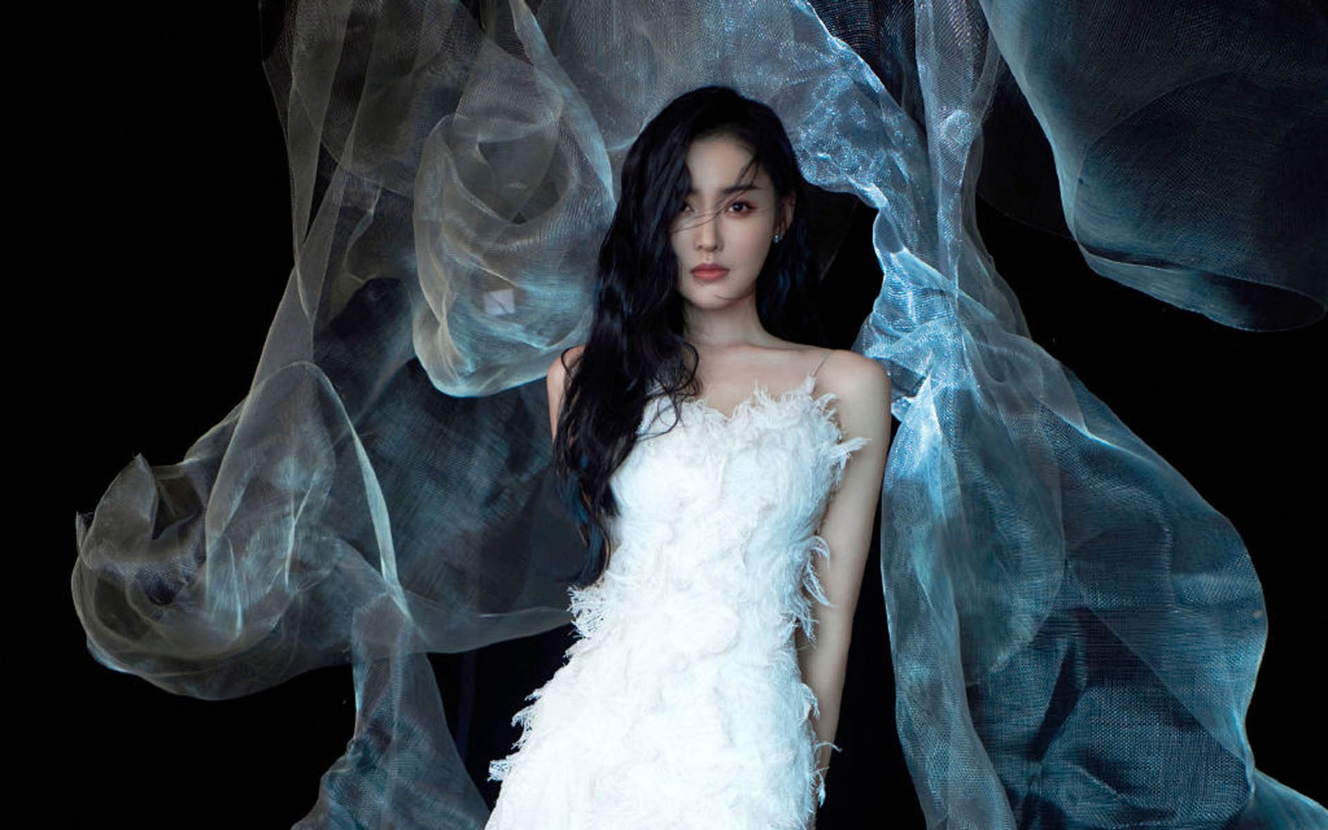 双线战场上的关键先生,当资本收割遇上绿茵绝杀