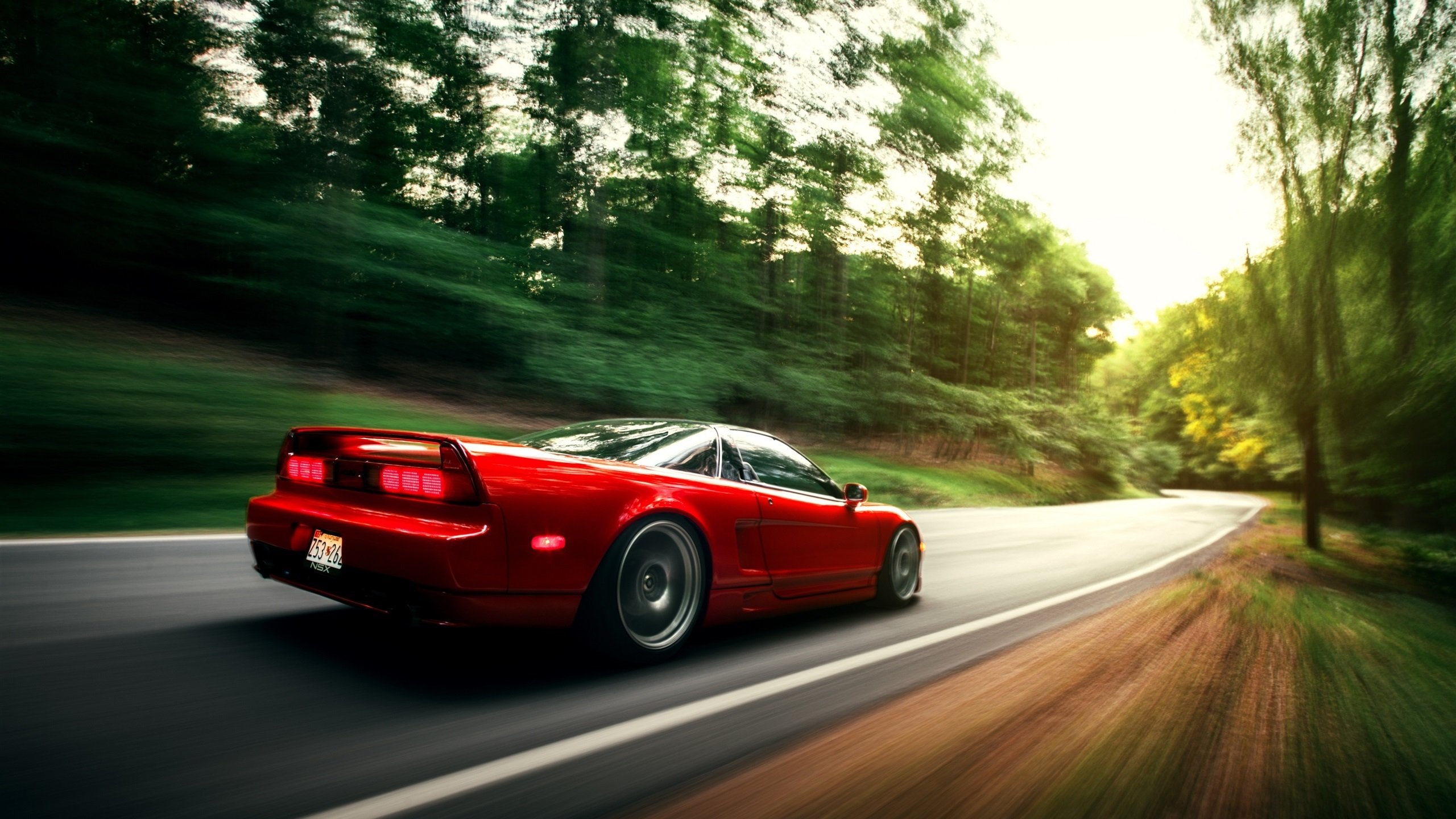 东西部双面镜，约基奇全面统治与尼克斯火力秀同步闪耀