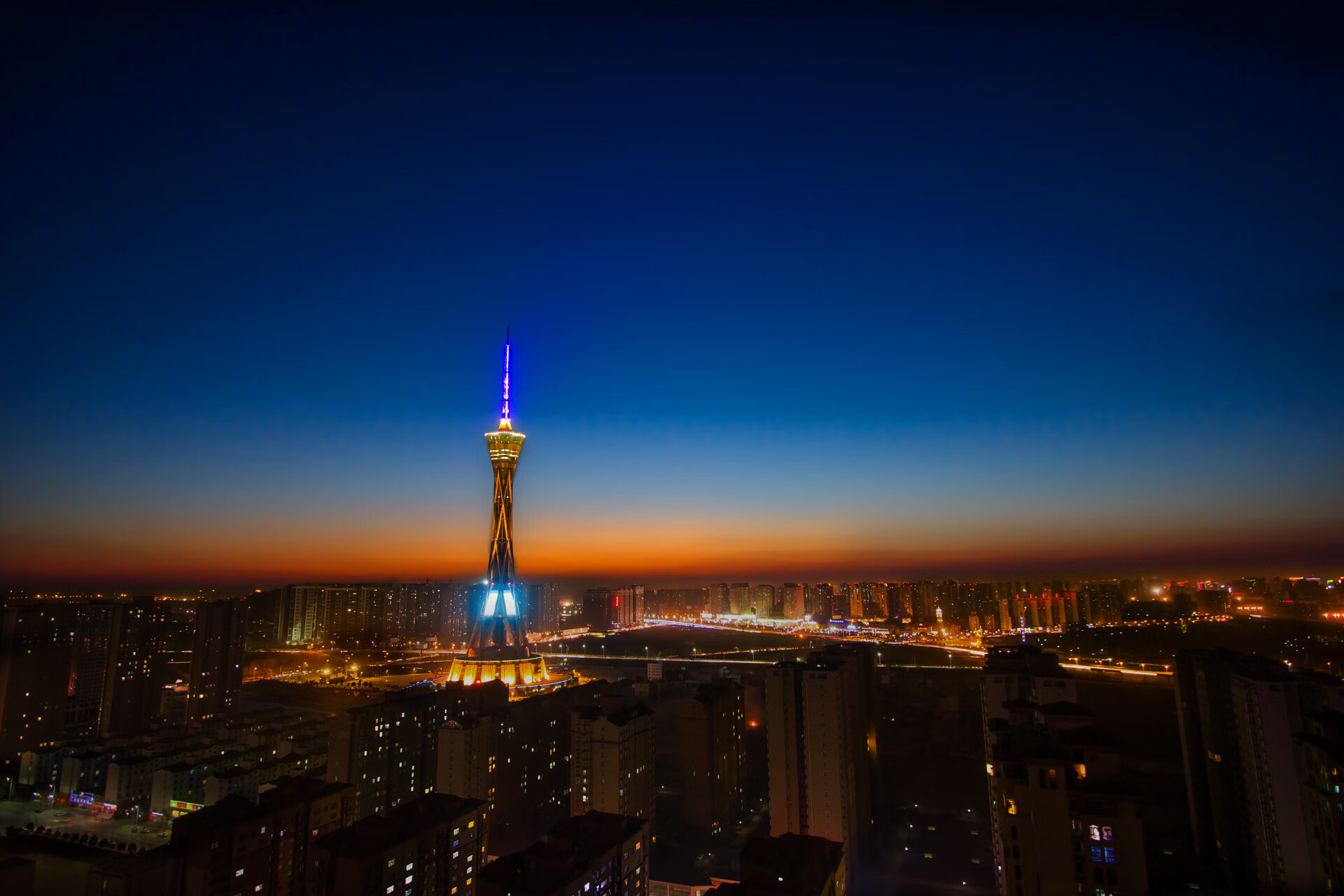 数据之火，当雷霆席卷山西，哈利伯顿的不掉线启示录