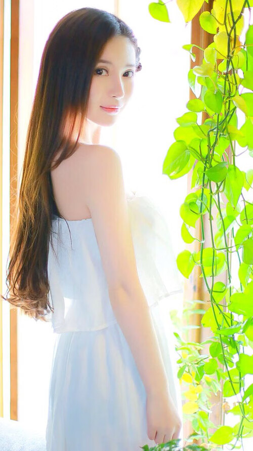 跨联赛传奇对决，新疆队鏖战独行侠，塔图姆里程碑之夜点燃全球篮球梦